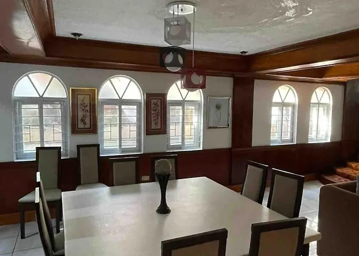 Big Beautiful House In Pasig Manila
