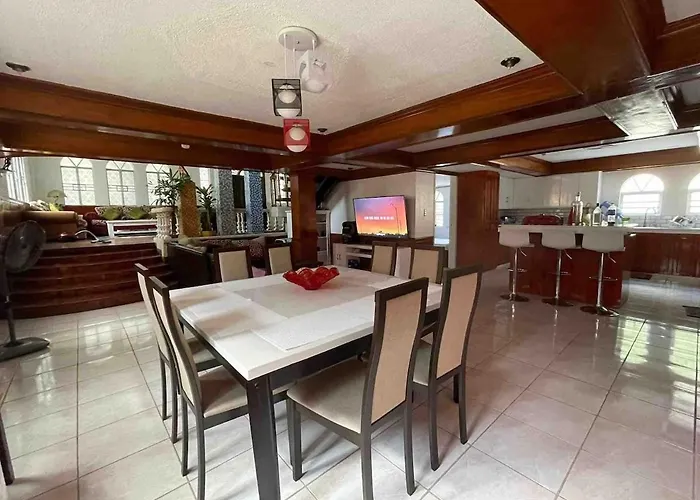Big Beautiful House In Pasig *